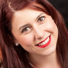 Dr. Karen Presbítero Carrillo