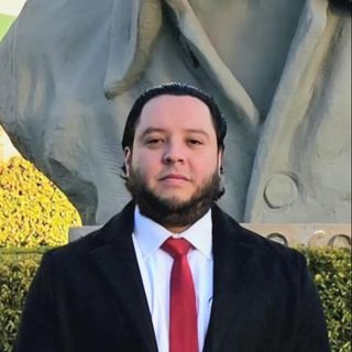 Dr. Adrian Castro Angulo