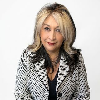 Dr. Yolanda López Gomez