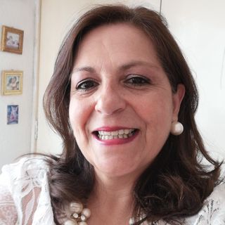 Dr. Ma. del Carmen Suzarte Borrego