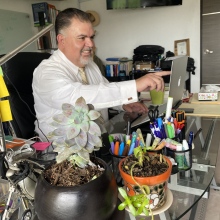 Dr. Francisco Iñiguez