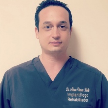Dr. Álvaro Vázquez Xibillé