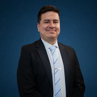 Dr. Cristian Josue Ramos Mares