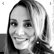 Dra. Gloria Castillo Narvaez