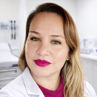 Dr. Dulce Carolina Urbina Abadía