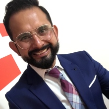 Dr. Ricardo Estrella
