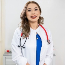 Dr. Sthefania Machuca Hernandez
