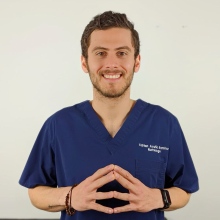 Dr. Adrián Acuña Ramirez