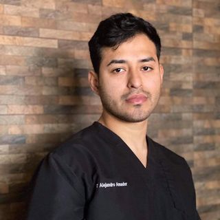 Dr. Alejandro Amador