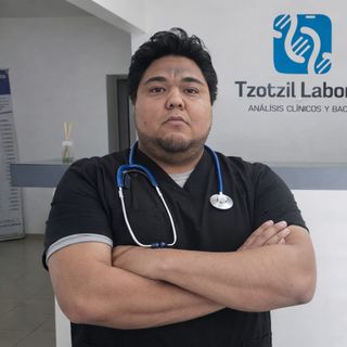 Dr. Edgar Edwin Domínguez Bravo