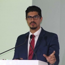 Dr. Arturo Delgado Herrera