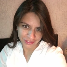 Dr. Elizabeth López Pacheco