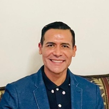Dr. Eduardo Reyes Lobaco