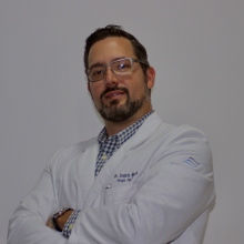 Dr. Ernesto Martin Menjivar