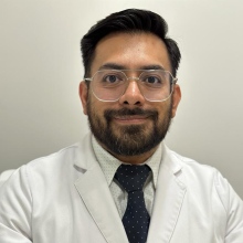 Dr. Omar Flores Rodríguez