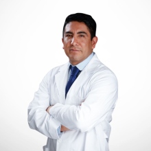 Dr. Ismael Cheng Flores