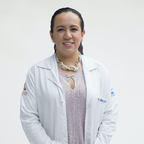 Dr. María Yumiko Akaki Carreño