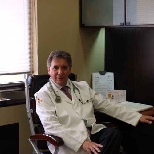 Dr. Alfred Burgess Valdés