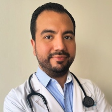 Dr. Iván Maximiliano Torres Urbiola