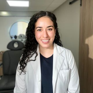 Dr. Andrea Romo López