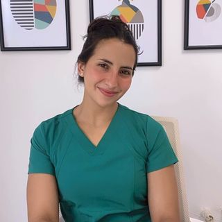 Dr. Natalia Haro