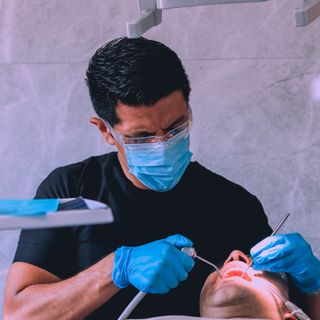 Dr. Hugo Alcocer Camarero