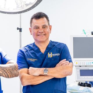 Dr. Martin Alcazar C