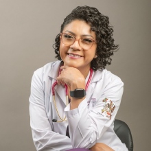 Dr. Julissa Cáceres Hernández