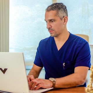 Dr. Eduardo Negrete Carballo