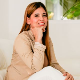 Dr. Ileana González Bello