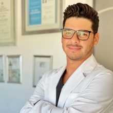 Dr. Luis León Hernández