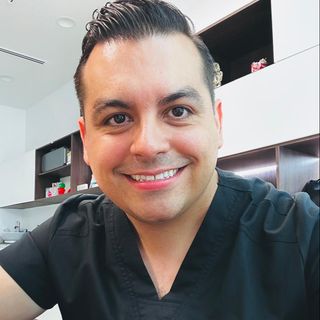Dr. Oscar Enrique Flores Soto
