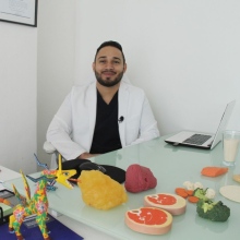 Dr. Adrián Quintal Bacelis