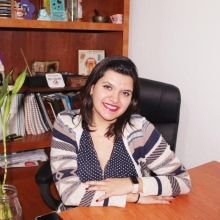 Dr. María Fernanda Flores Zuñiga