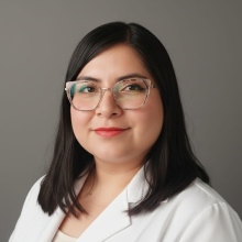 Dr. Alejandra Calderón Saldaña