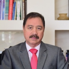 Dr. Eduardo Coello Young