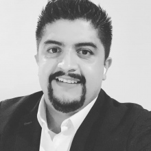 Dr. Alberto Garcia Roiz Paredes