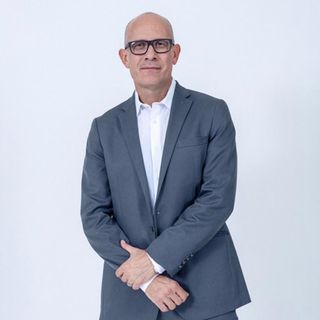 Dr. Manuel Arnoldo Barrera Solis