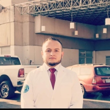 Dr. Alvaro Navarro Caldera