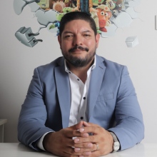 Dr. Luis Carlos Hinojos gallardo