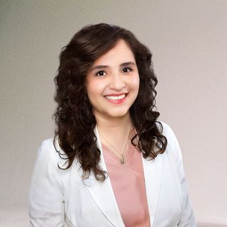Dr. Alexandra Alvarado