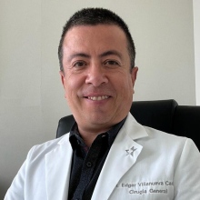 Dr. Edgar Martín Villanueva Castillo