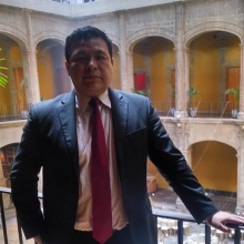 Dr. Luis Ricardo Flores Garcia