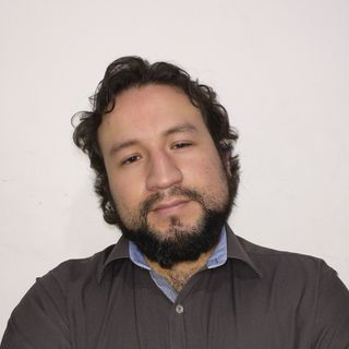Dr. César Sánchez