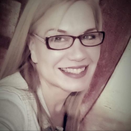 Dr. Elizabeth Manzur