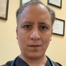 Dr. Roberto Montoya Linares