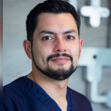 Dr. Eduardo Sánchez Pérez