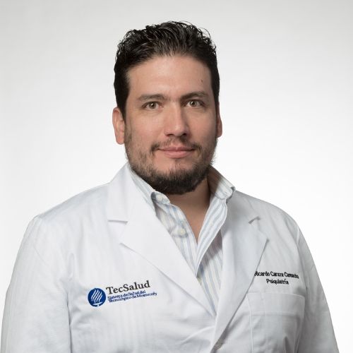 Dr. Ricardo Caraza Camacho