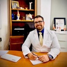 Dr. Esteban Magallanes Durán