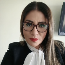 Dr. Sandra Velázquez